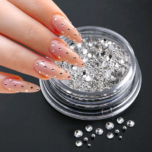Borchie nail art - fai, te
